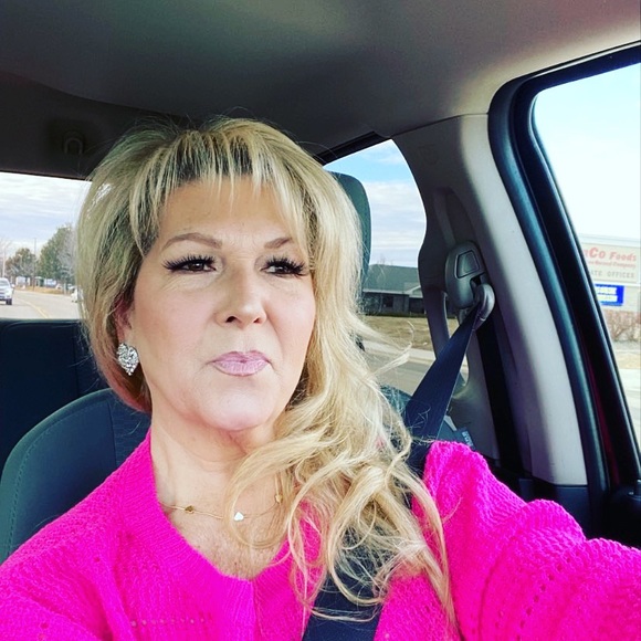 Meet your Posher, Marilyn - Picture 1 of 1